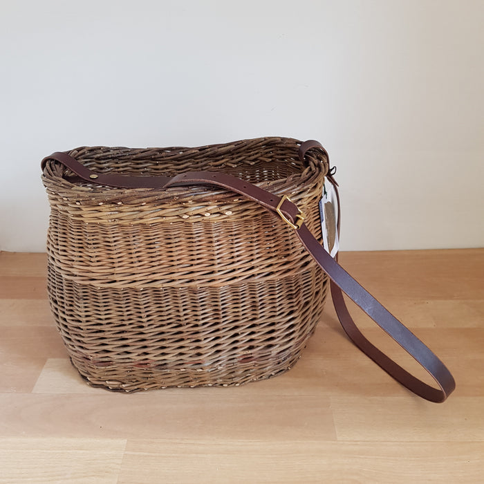 Large Willow basket with leather strap (SE36)