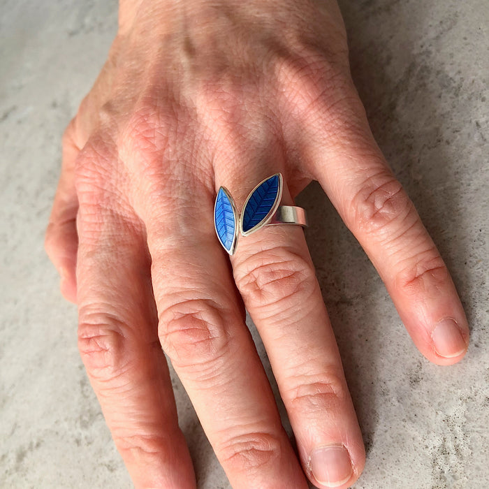 Ring with 2 Blue Leaves (HSL28)