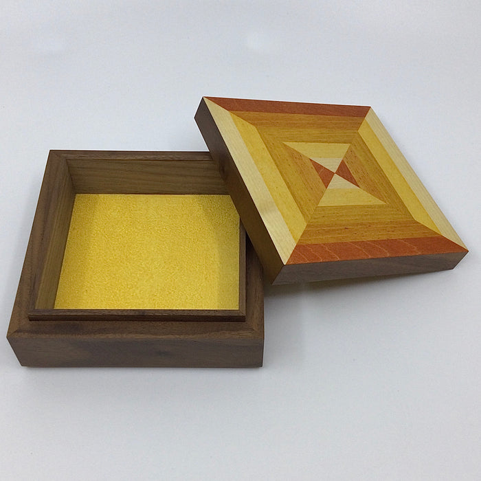 Yellow Prism Square Box (KS30)