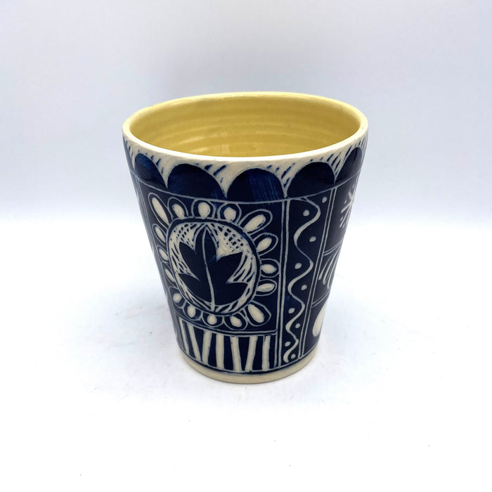 'Engraved' Tall mug (AH722B)