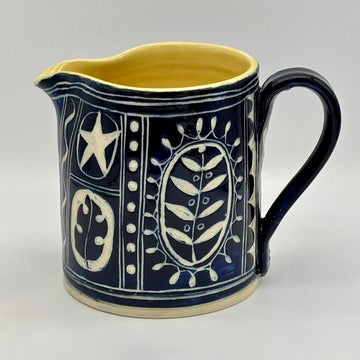 Medium jug (AH814)