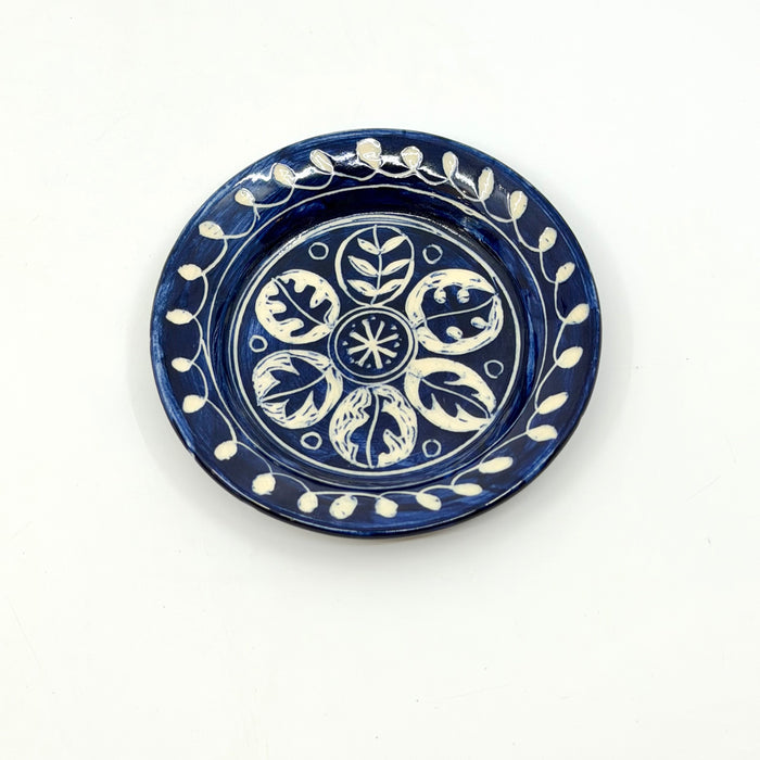 'Engraved' small plate/dish/saucer (AH716A)