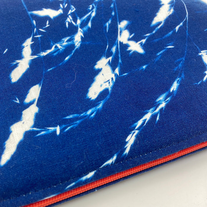 'Cotswold Hedgerows' Cyanotype Printed Linen Clutch Bag (KC18C)