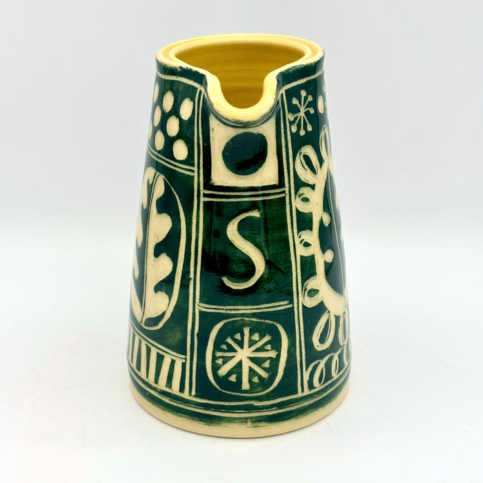 Medium jug, 'S' green engraved (AH830)