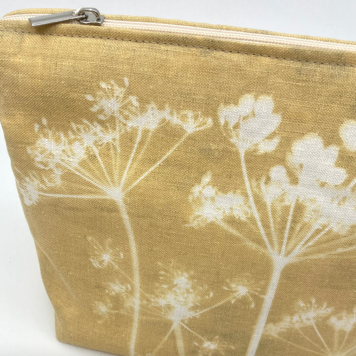 'Cotswold Hedgerows' Cyanotype Printed Linen Pouch (KC17B)