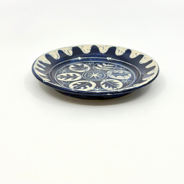 'Engraved' small plate/dish/saucer (AH716B)