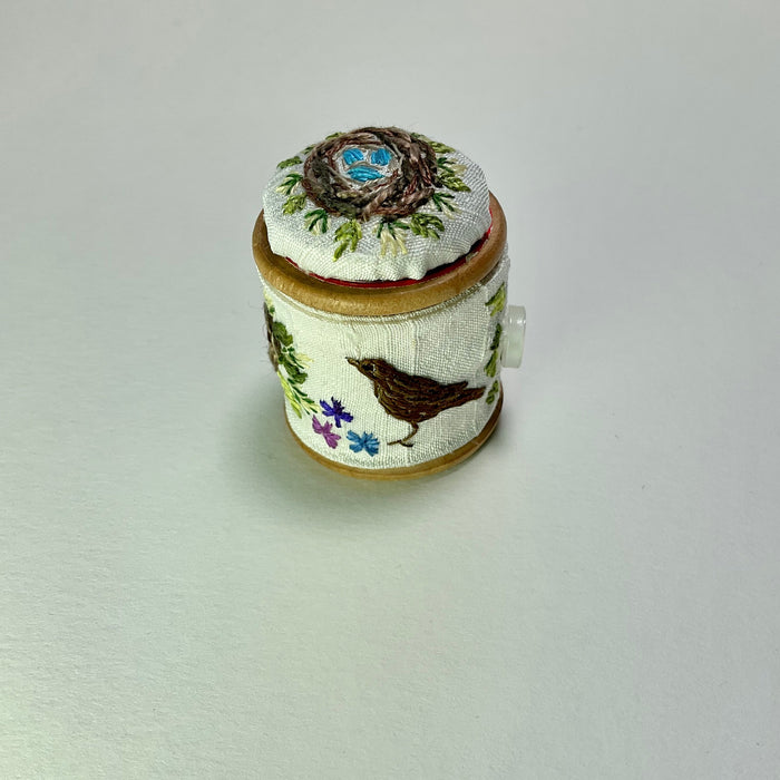 Black bird and Nest cotton reel with button ( LW339)