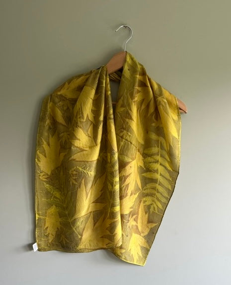 Light silk neck scarf, golden green (CRE67A)