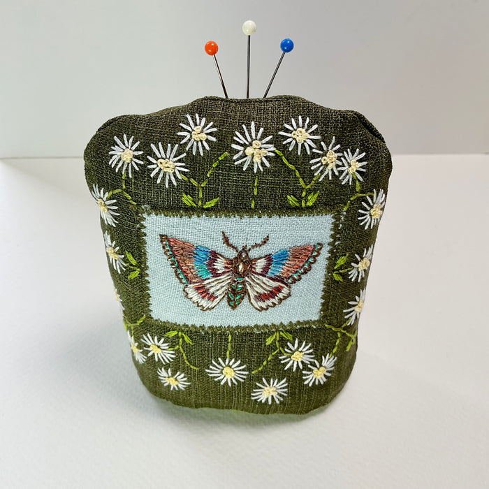 Moth and Daisy pin cushion (LW350)
