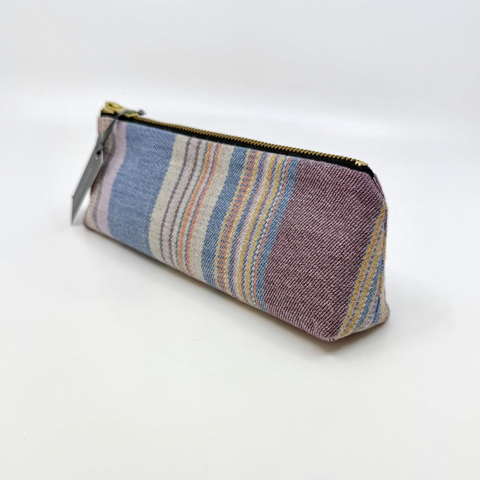 Handwoven pouch (HF040A)