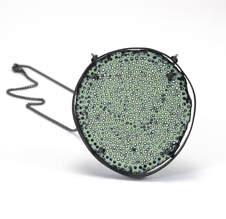 Pistachio 'biscuit' necklace (FH494)