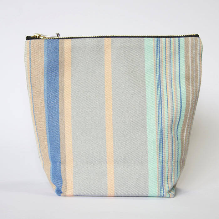 Handwoven Large Pouch (HF042A)