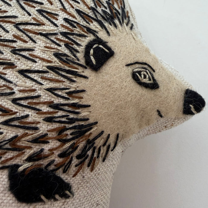 Hedgehog pin cushion (LW349)
