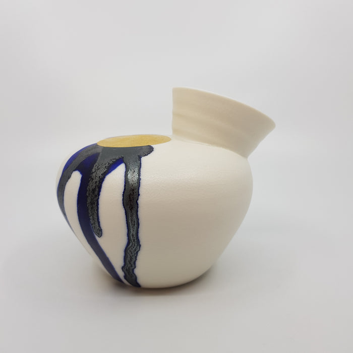 Blue and Gold Speak Vase, porcelain (JD36)