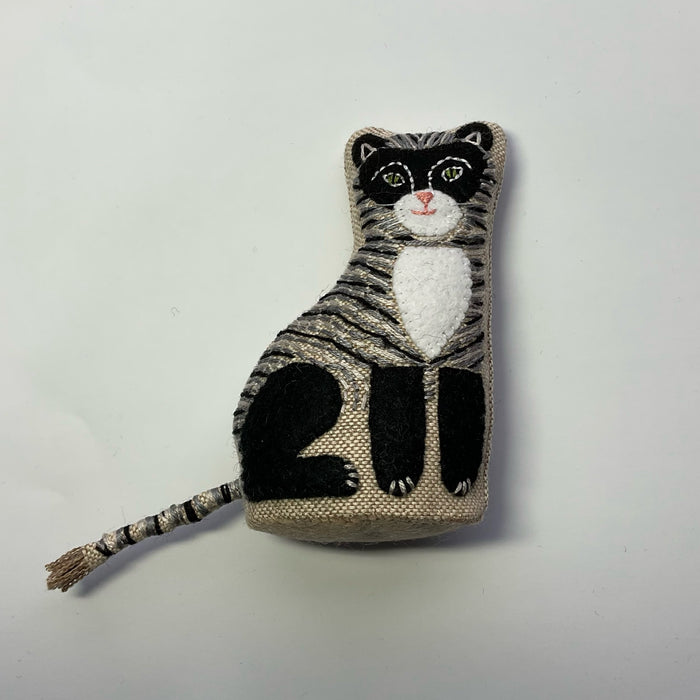 Tabby Cat pin cushion/needle holder (LW248)