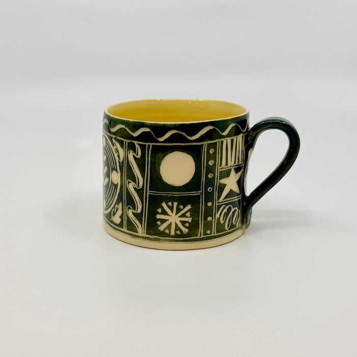 Medium green engraved mug (AH769A)