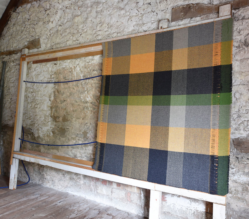 'Porthclais' Handwoven Lambswool Small Throw (RW270)