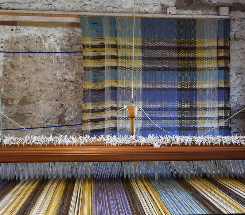 'Cotswold' Handwoven Lambswool Small Throw (RW225)