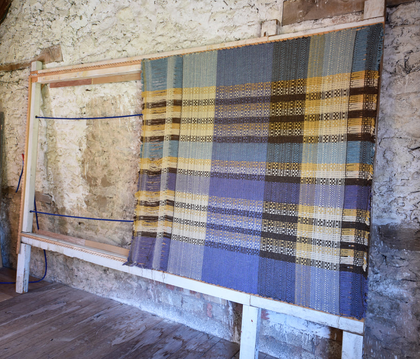 'Cotswold' Handwoven Lambswool Small Throw (RW225)