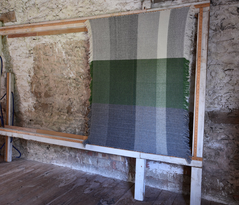 'Moss' Handwoven Lambswool Small Throw (RW205)