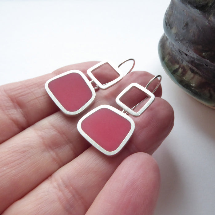 Colourblock Square Drops Red (ST390)