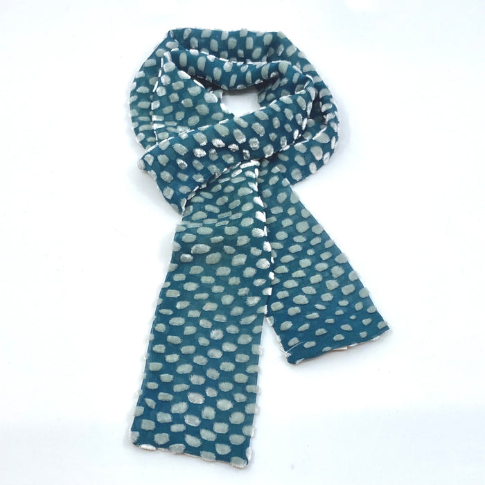 Tiny Tippet, Devore Velvet, Teal (LL07A)