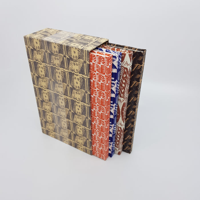 Boxed set, 4 notebooks with plain paper, Enid Marx (UJ34)