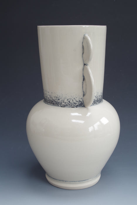 Large vase (AY70)
