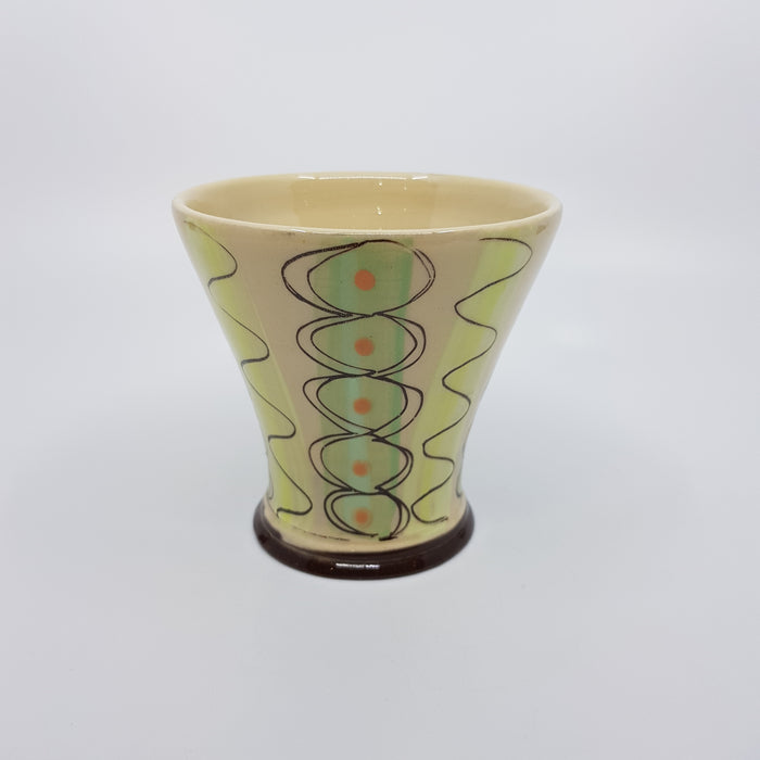 Flared 'retro' vase (AH597)