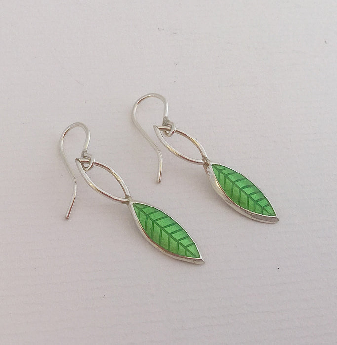 Small leaf drop earrings, silver and green enamel (HSL2G)