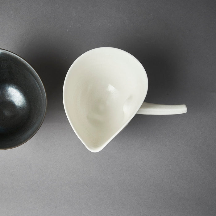 White jug with handle, porcelain (JD35)