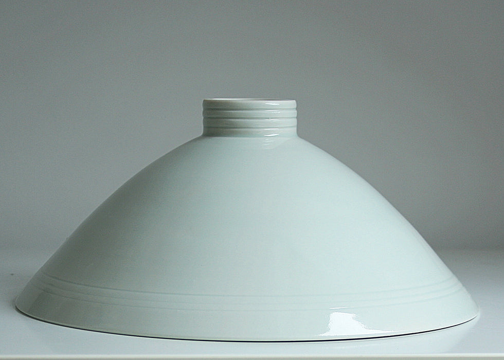 Medium Bowl, porcelain, pale green celadon (RH18)