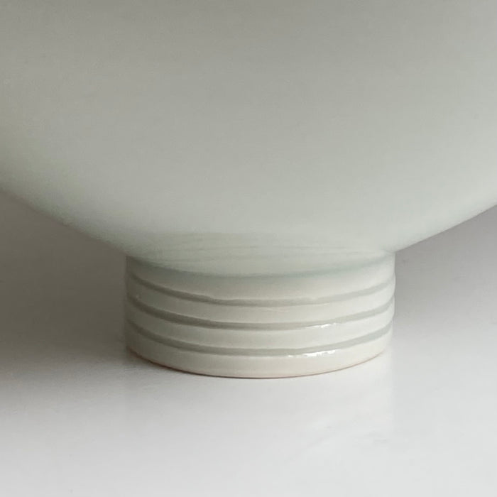 Large Bowl, porcelain, pale green celadon (RH20)
