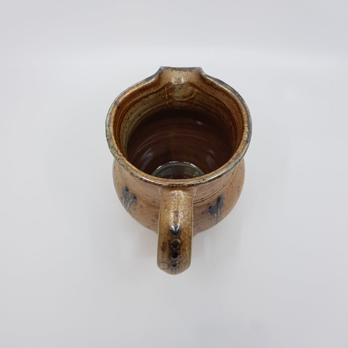 Brown jug (TM109)